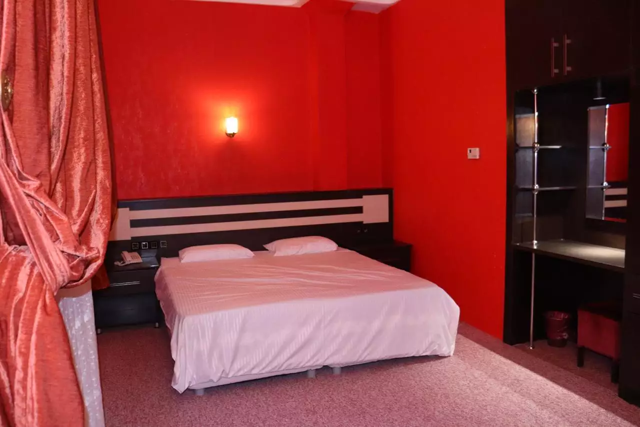 Alibaba https://cdn.alibaba.ir/ostorage/hotel-accommodation-images/695b972b46ae9d8e6fb4988a_دبل ویژه (1).webp